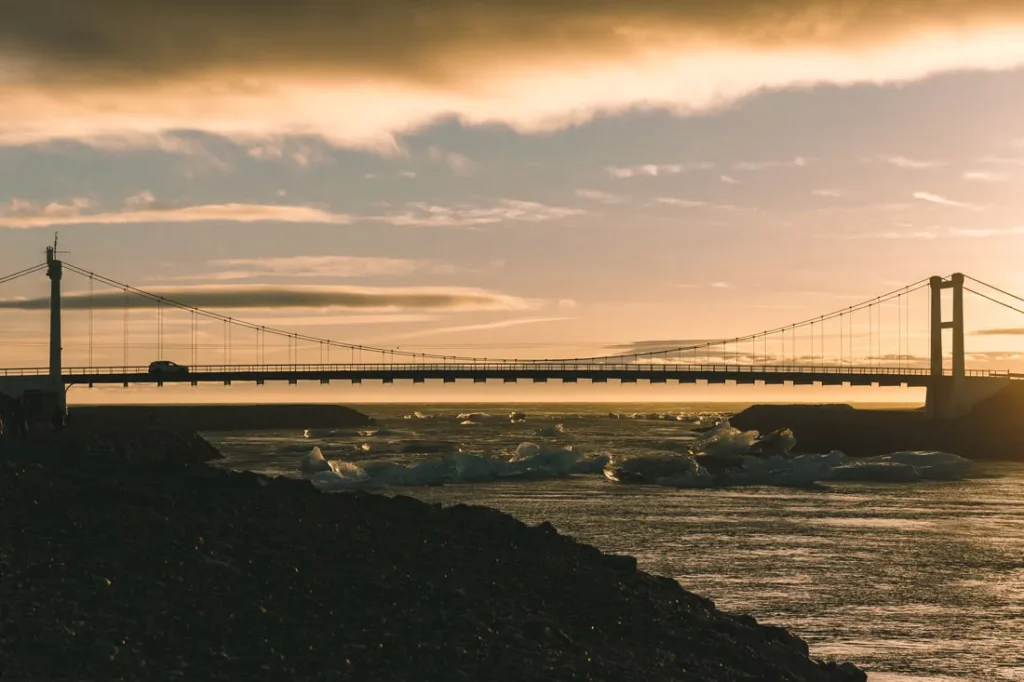 Brúa brú yfir Jökulsárlón - persónuverndarstefna